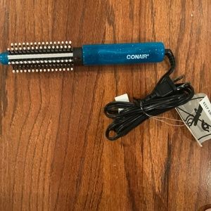 CONAIR MINI HOT BRUSH